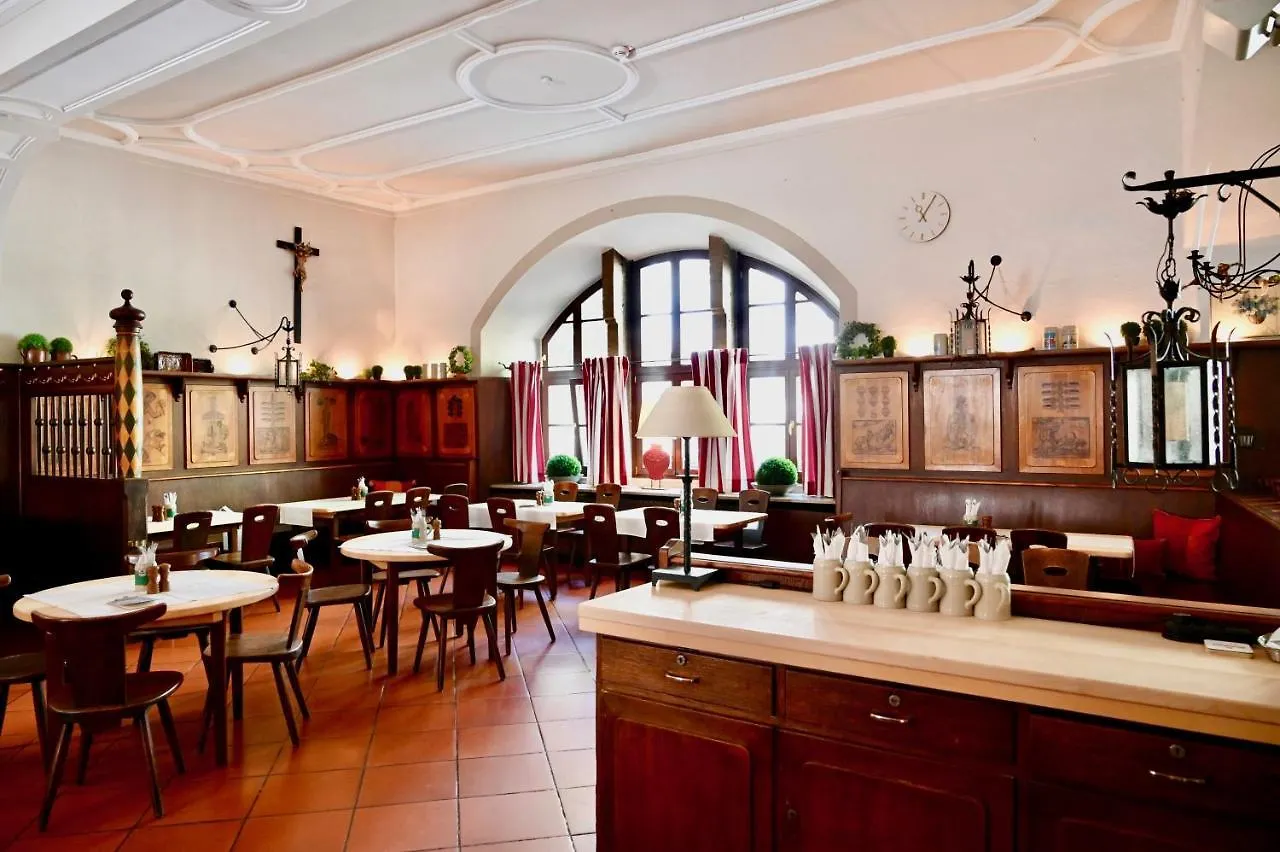 רגנסבורג Hotel Bischofshof Am Dom 4*,